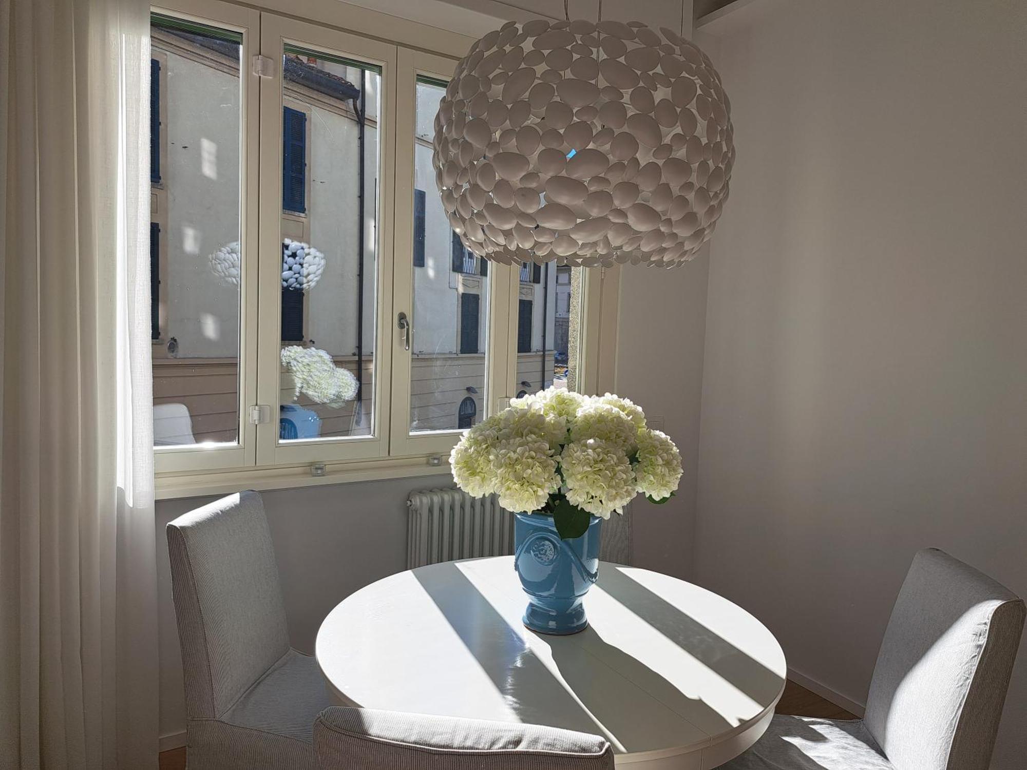 The Window On The Theatre And The Cathedral - Luxury Apartment Côme Esterno foto